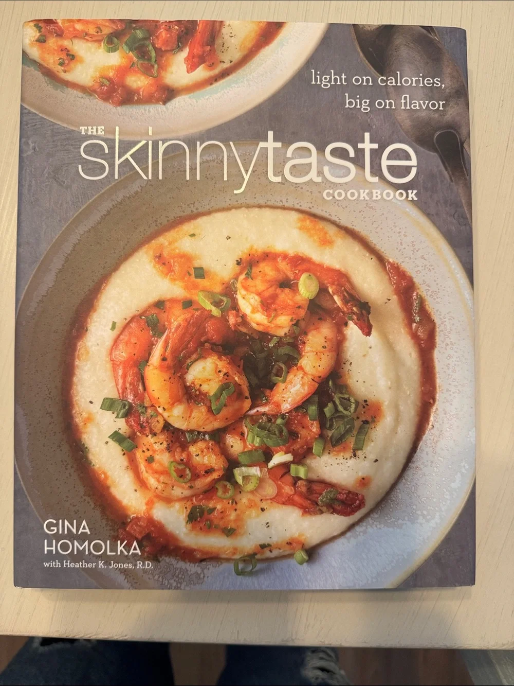 The skinny taste cookbook-in like new condition